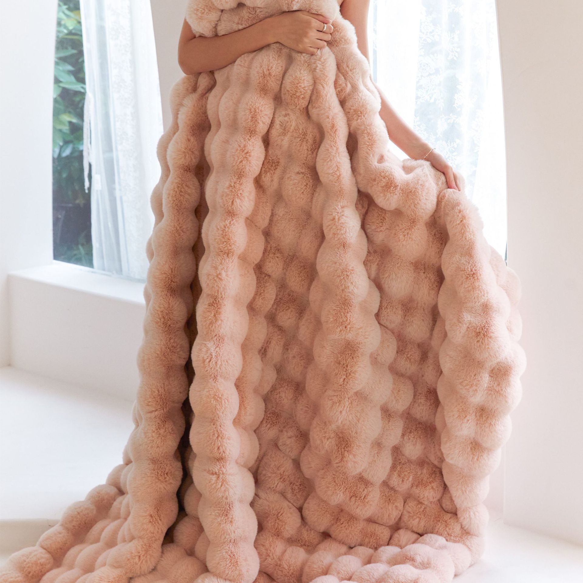 Polyester Carpet Rabbit Bubble Velvet Thickened Nap Blanket Quilt - TS Store