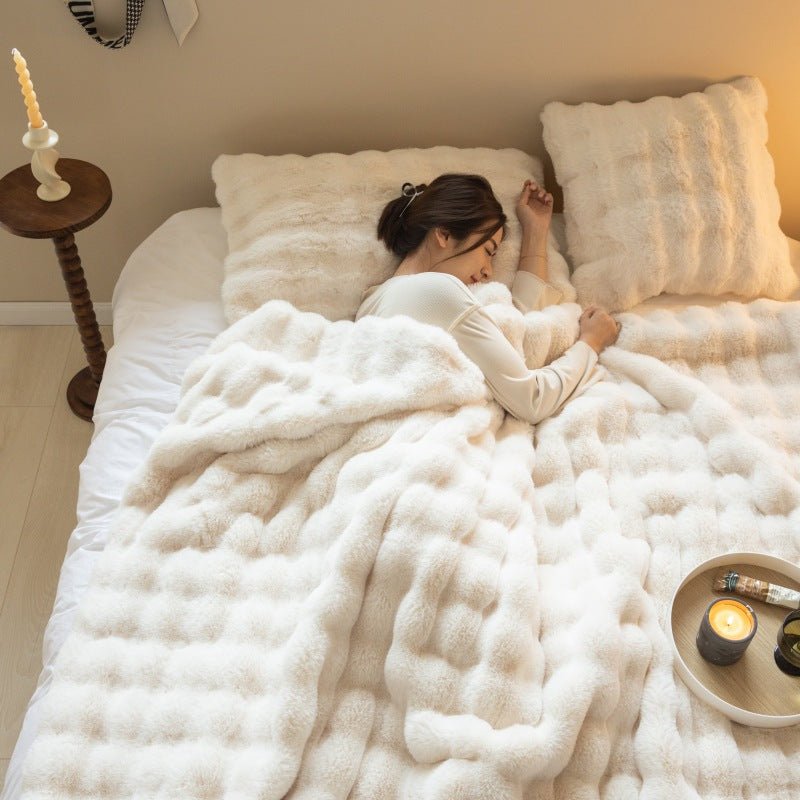 Polyester Carpet Rabbit Bubble Velvet Thickened Nap Blanket Quilt - TS Store